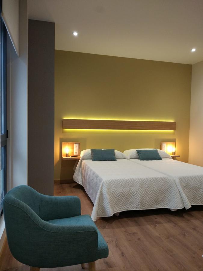 Hotel Casona Da Ponte à Portomarín Extérieur photo